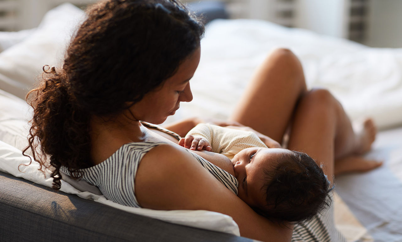 When to wean your baby? | A simple guide | Aptaclub
