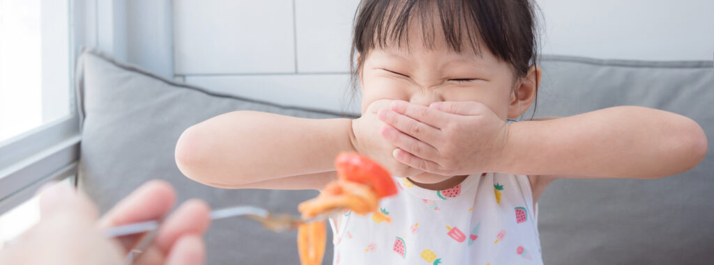 Why toddlers go through a fussy eating phase | Nutricia